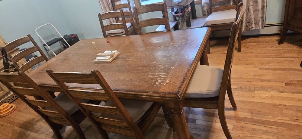 Dining room table