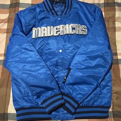Vintage Dallas Mavericks Blue Satin Varsity Jacket – Classic Snap Button NBA Style 