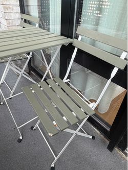 Outdoor Patio Table & 2 Chairs
