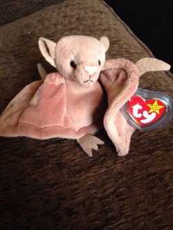 Forth to fifth generation beanie baby "Batty"