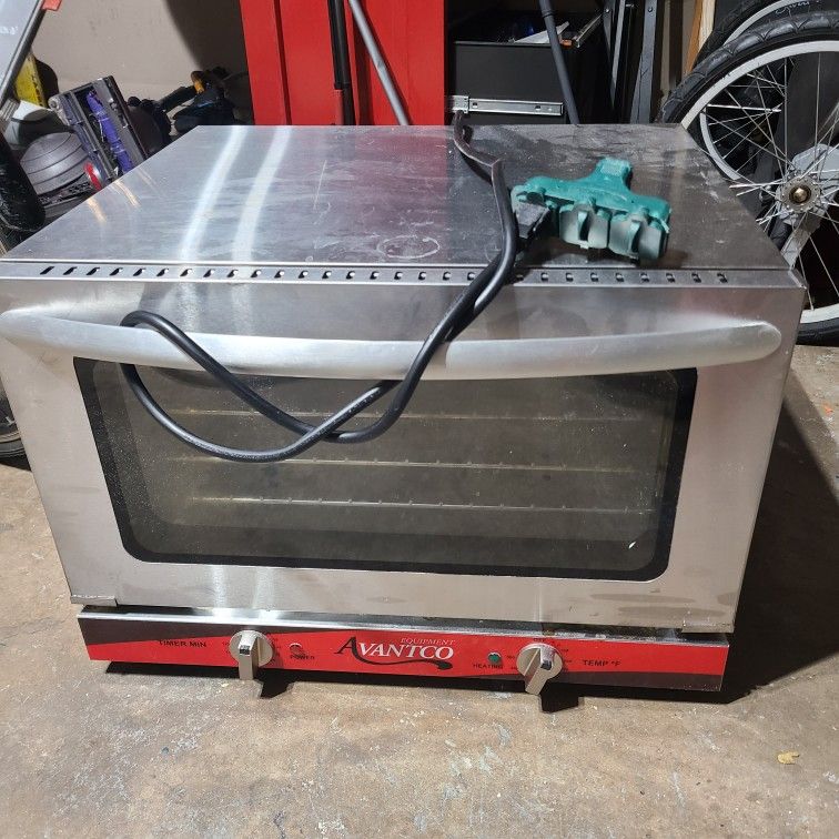 Avantco CO16 Half Size Countertop Convection Oven, 1.5 Cu. Ft. 120V, 1600W for Sale in