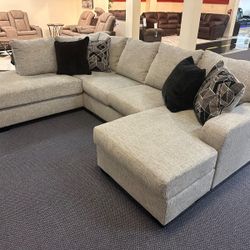 Ashley  Sectional Sofa Couch Megginson