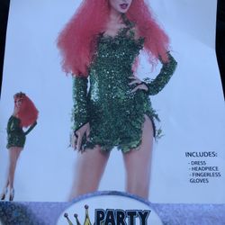 Poison ivy, villain costume size medium