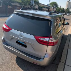 2015 Toyota Sienna