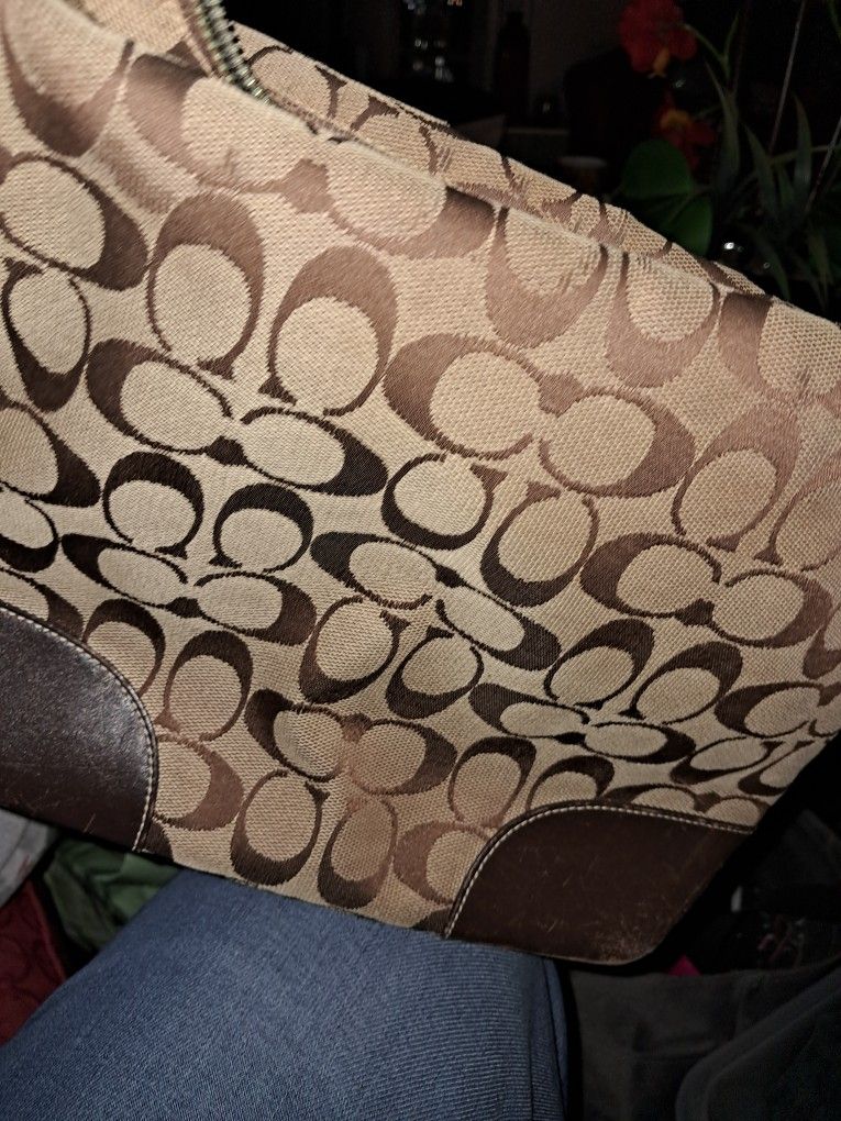 Coach Purse 35.00 Great Condition