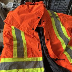 Hi vis coat & T’s  - BRAND NEW