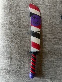 Clown knife Halloween