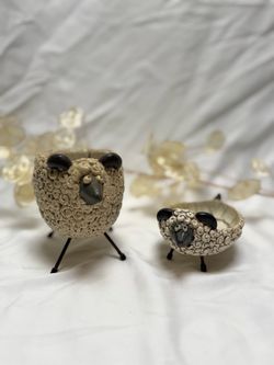 Vtg Set of 2 Small Farmhouse Crackle White Sheep Planters/Cachepots Rustic Resin Decor