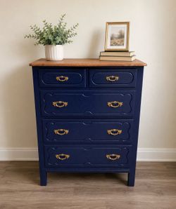 Solid mahogany wood dresser