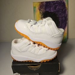 Size 6c - Kids Citrus Jordan 11 Low's - $80