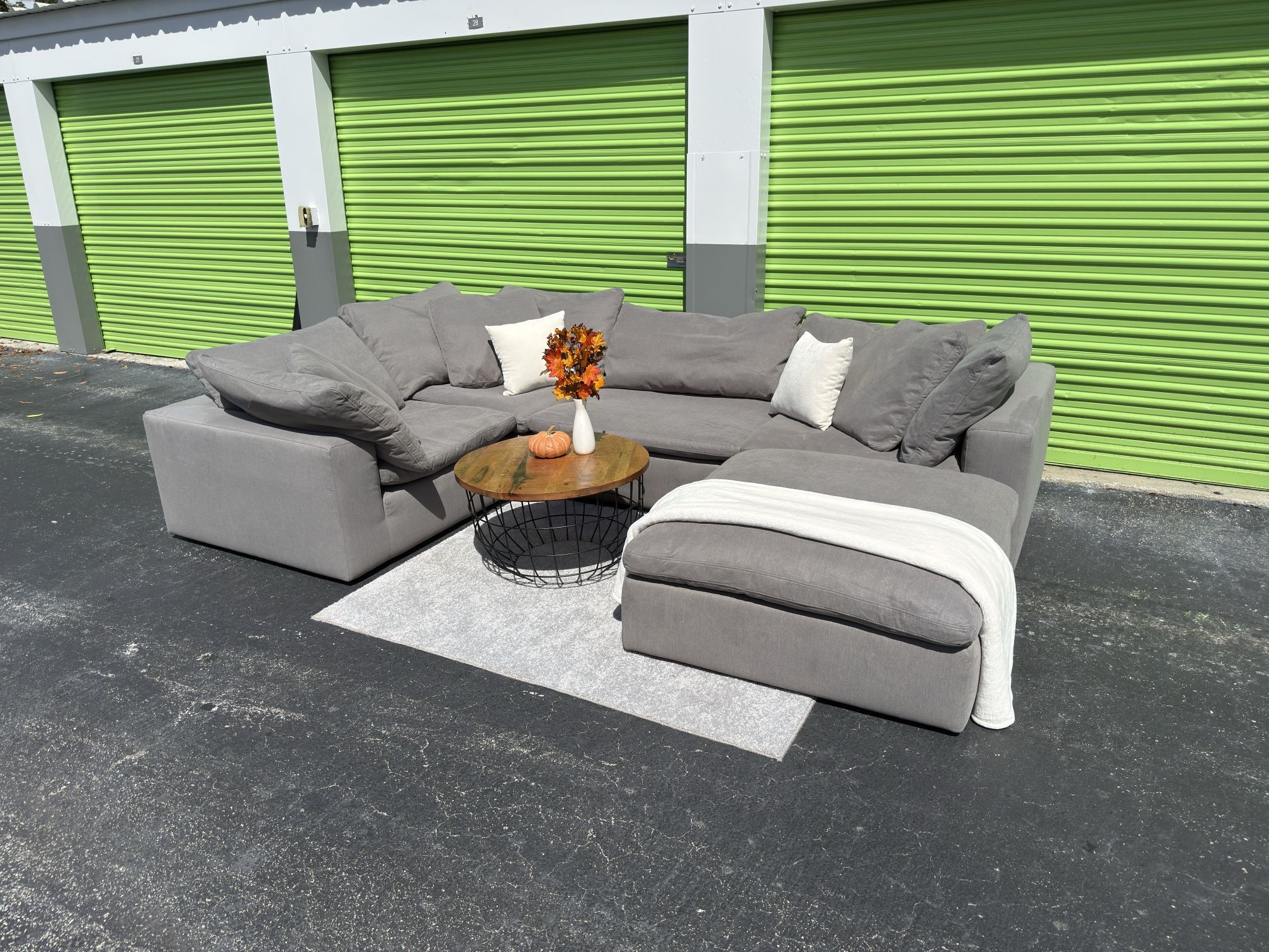 Gray Nixon Cloud City Furniture Sectional Couch Sofa - Delivery Available 🚚
