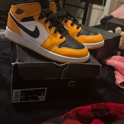 Air Jordan 1 Mid