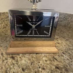 Barnes High Street London Mantle Desk Clock. Pick Up Today