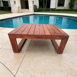 Pelican Reed Acacia Wooden Slat Patio Coffee Table! Excellent condition 33.5x29.5x14in