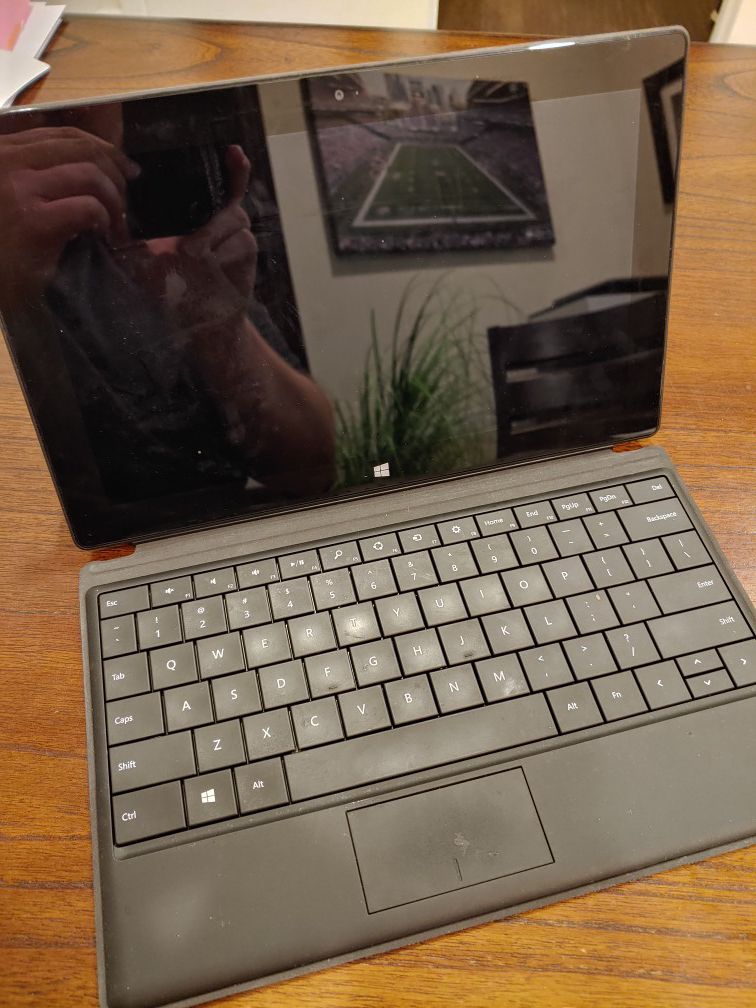 MICROSOFT SURFACE Tablet w/Keyboard