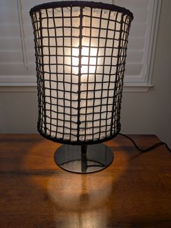 Grid Metal Table Lamp