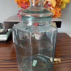 6 Liters Hexagonal Glass Jar With Spigot