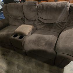 Free couch help loading