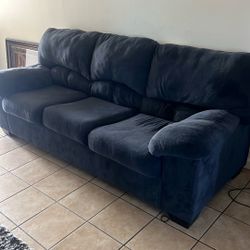 Must Go Today -2 Couches And The Recliner $100