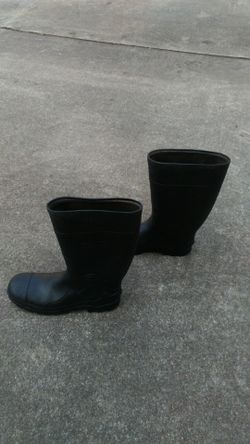 Men's Steel Toe work/rain/ gardening Boot ( SIZE 11 )