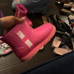 Uggs Size 3 In Girls 