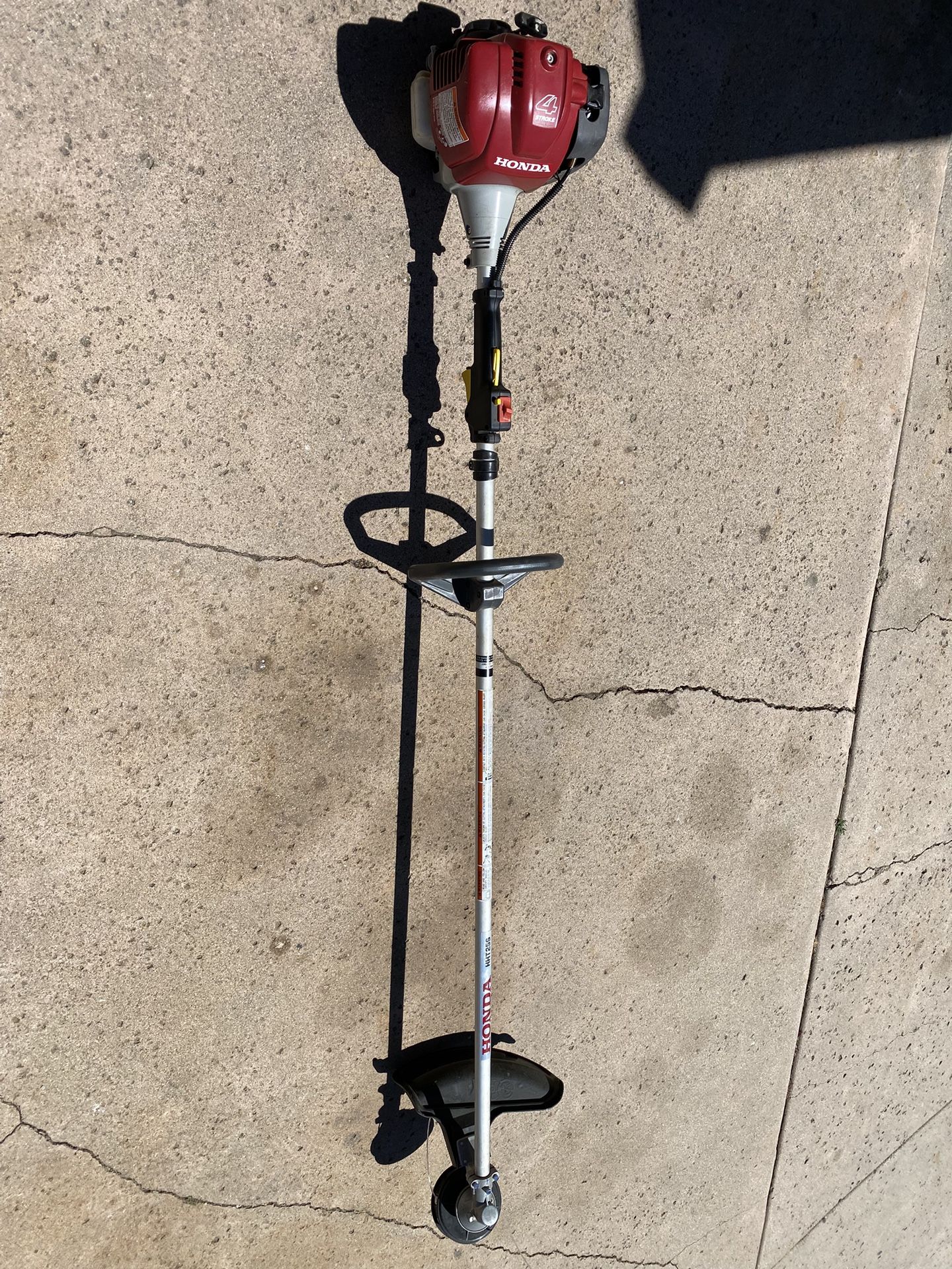Honda HHT25S String Trimmer/Weed Eater