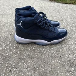 Midnight Navy 11s