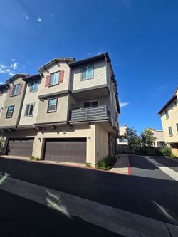 New Townhome For rent