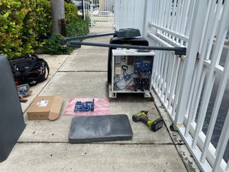 Sliding or swing electric gate slow or noisy? I handle all movement problems
