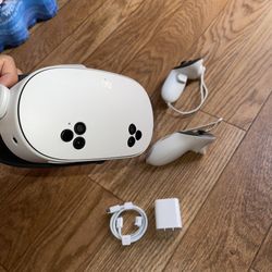 Meta Quest 3s With box 