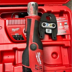 Milwaukee
M12 Cordless Press Tool Kit 