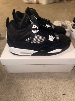 Jordan 4 white lightning