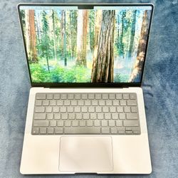 Apple | MacBook Pro | 14" | M3 chip | Built for Apple Intelligence | 8GB Memory | 10-core GPU | 512GB SSD | Space Gray 