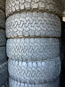 Vendo 265/60/R18 las 4 llantas Bfgoodrich por $200