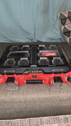 Milwaukee Packout Tool Box