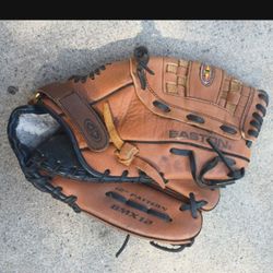 Easton Softball Glove