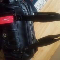 New Ona Bag 15x9 X7 Yes Still Available dnt ask