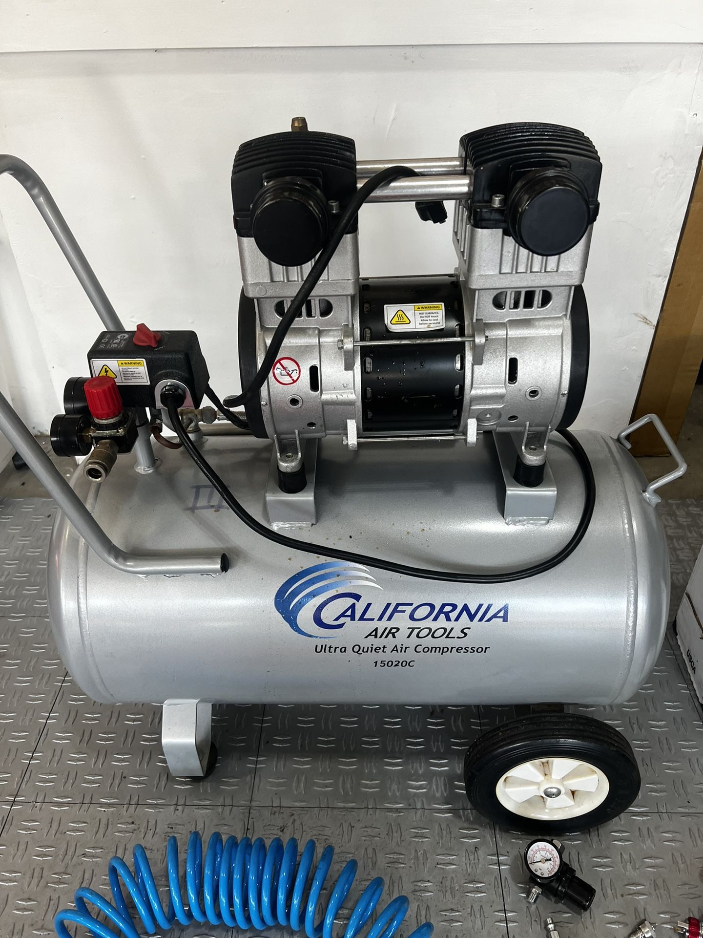 Air Compressor With Attachments And Retractable Hose. 