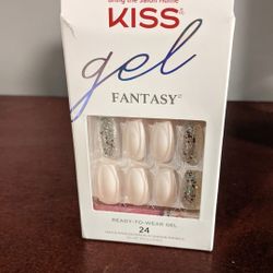 Kiss Tip Nails 