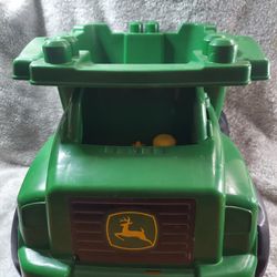 Mega Bloks John Deer Dump Truck Must Pick Up
