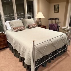 queen bed (everything)