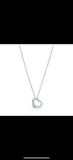 {SALE} Tiffany & Co necklace! (Christmas Gift)