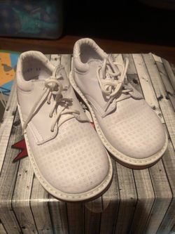 Zapato blanco de Niño