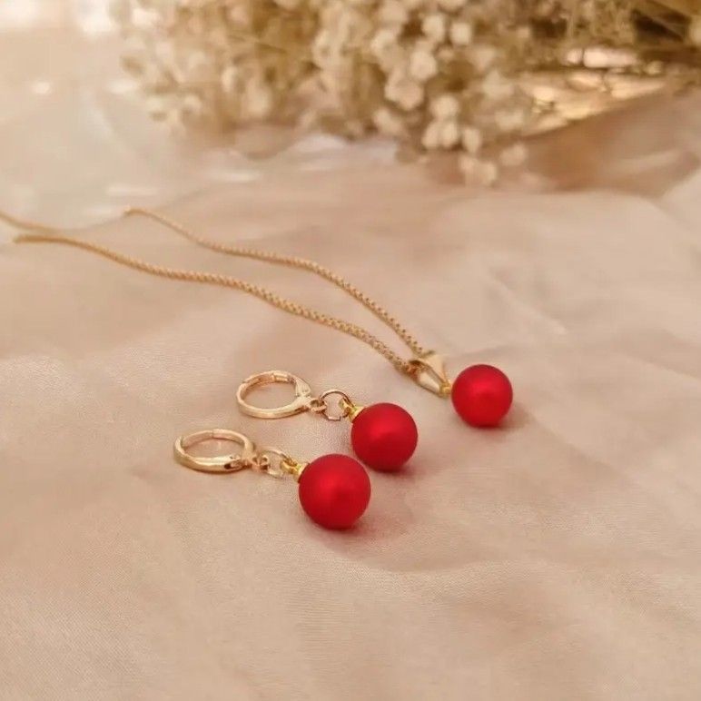 Beautiful Red 3 Piece Necklace And Earrings Set