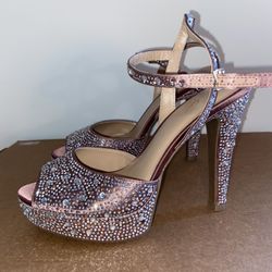 NWOT Thalia Sodi Blush Crystal Heeled Sandals 