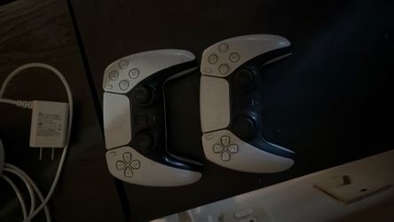 PlayStation 5 Controller bundle