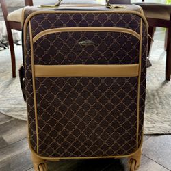 Pierre Cardin Carry On