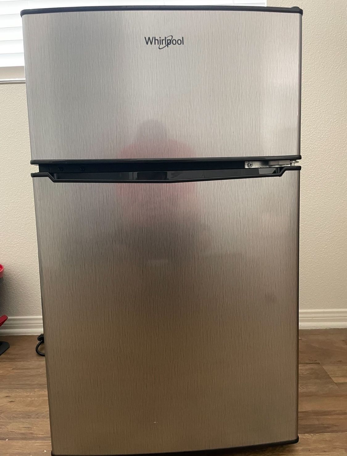 Whirpool Mini Fridge