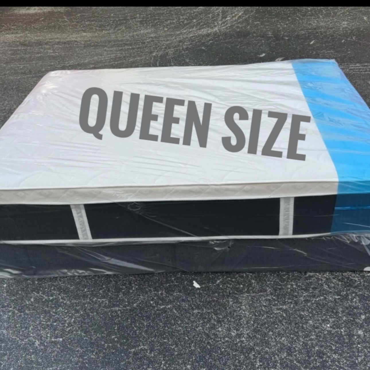 NEW Mattress Queen Size Plush Pillowtop With Box Spring // Offer  🚚