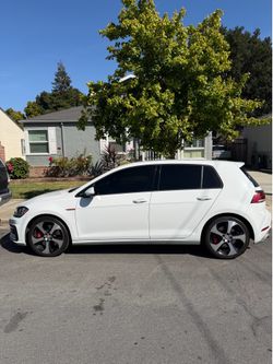 2019 Volkswagen GTI